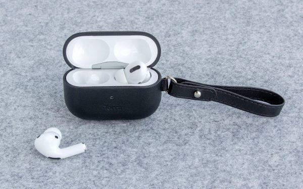 Torrii Luxcraft Leather Case For Airpods Pro - Black - Tashqila