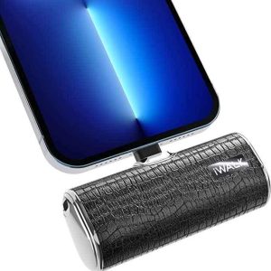 iWalk 4500mAh Lightning Pocket Power Bank - Black Leather