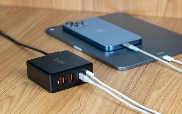 Torrii Bolt 4 Port Charging Hub with 2 USB-C & 2 USB-A QC 3.0 - Black - Tashqila